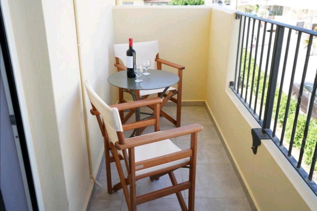 Apartments By The Sea Gazi Ngoại thất bức ảnh